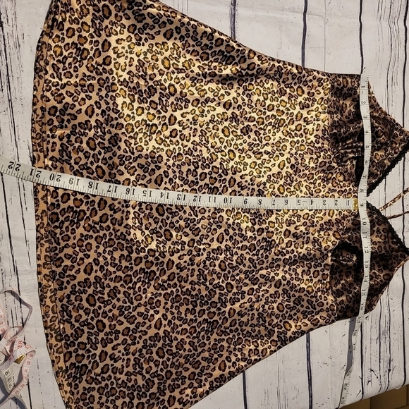 Versailles Animal Print Chemise Size L - Picture 8 of 9